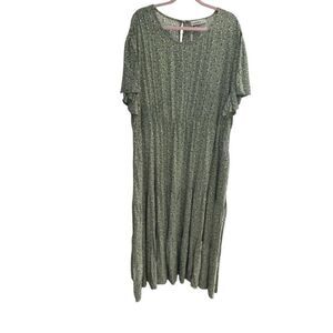 Women’s Plus Size Spring, Summer Boho, Tiered Floral Dress with Pockets. Size 26